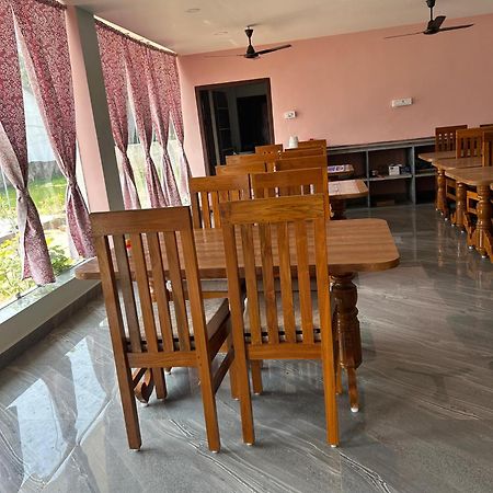 Prantik Hotel And Resorts Tajpur المظهر الخارجي الصورة